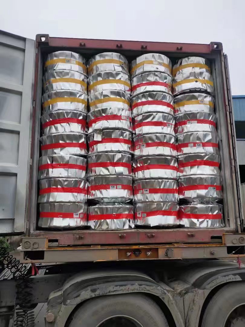 Loading Container 